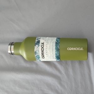 NWT Textured Waterman Corkcicle Canteen